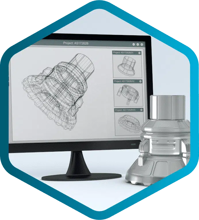 Ein Computermonitor zeigt ein 3D-Drahtmodell mit einem physischen, metallischen 3D-gedruckten Objekt auf dem Schreibtisch. Hier wird gezeigt, wie CPQ-Software (Configure, Price, Quote) die Produktanpassung rationalisiert und die Frage beantwortet, wofür CPQ im modernen Design steht.